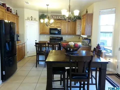 827 Oxford St, Exeter, CA 93221 photo 5