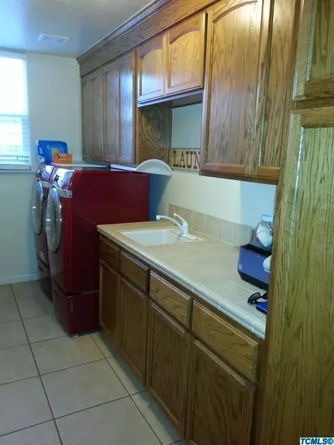 827 Oxford St, Exeter, CA 93221 photo 22
