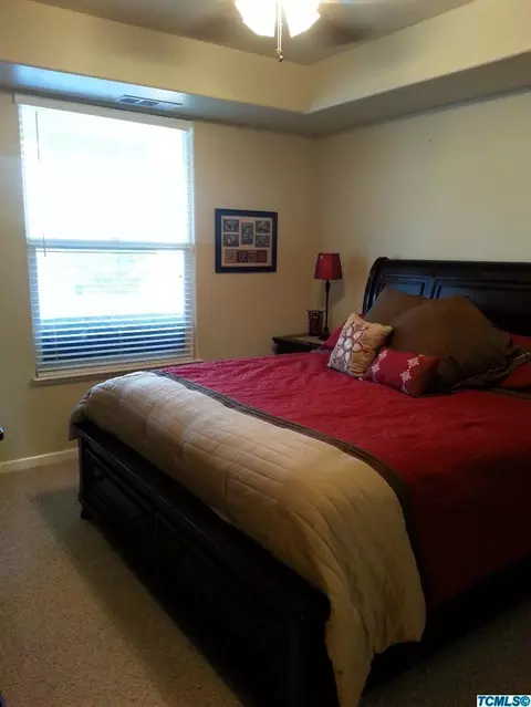 827 Oxford St, Exeter, CA 93221 photo 17