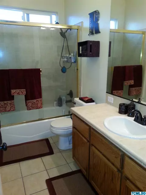 827 Oxford St, Exeter, CA 93221 photo 18