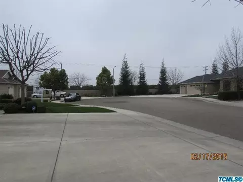 124 Old Line Ct, Exeter, CA 93221 photo 5