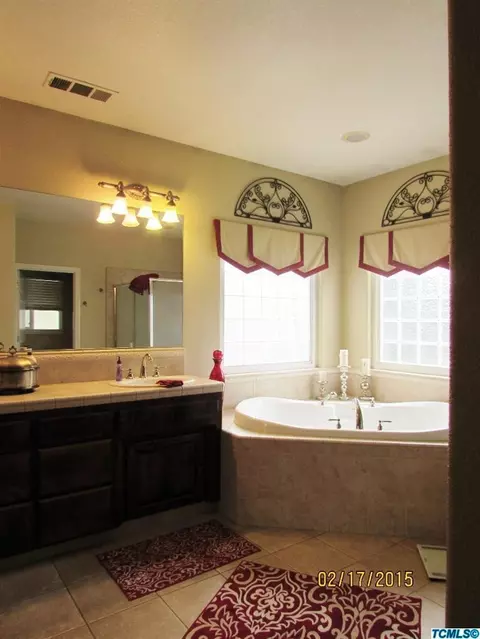 124 Old Line Ct, Exeter, CA 93221 photo 17
