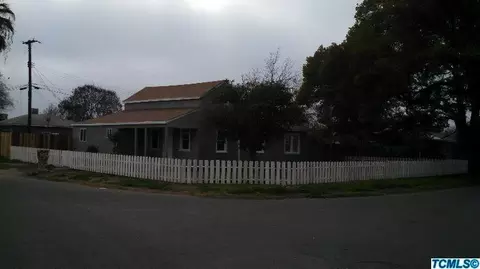 805 S Wright Way, Tulare, CA 93274 photo 10