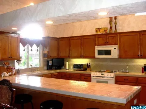 926 E Chestnut Ct, Visalia, CA 93292 photo 11