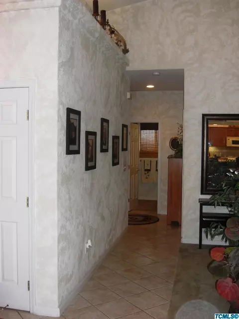 926 E Chestnut Ct, Visalia, CA 93292 photo 15