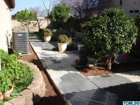 722 E La Vida Ave, Visalia, CA 93292 photo 33