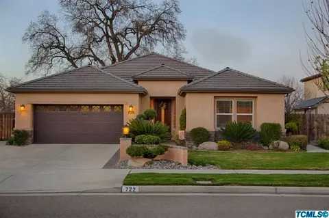 722 E La Vida Ave, Visalia, CA 93292 photo 1