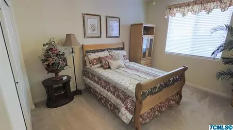 722 E La Vida Ave, Visalia, CA 93292 photo 6