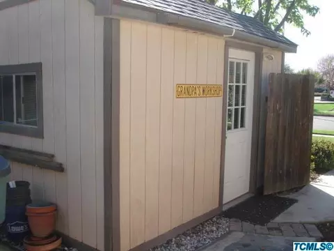 722 E La Vida Ave, Visalia, CA 93292 photo 34