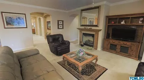 722 E La Vida Ave, Visalia, CA 93292 photo 12