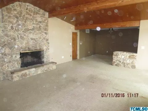 826 E Saginaw Ave, Dinuba, CA 93618 photo 5