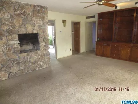 826 E Saginaw Ave, Dinuba, CA 93618 photo 4