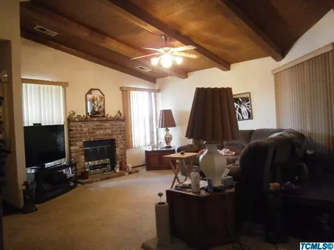 652 W Visalia Rd, Exeter, CA 93221 photo 8