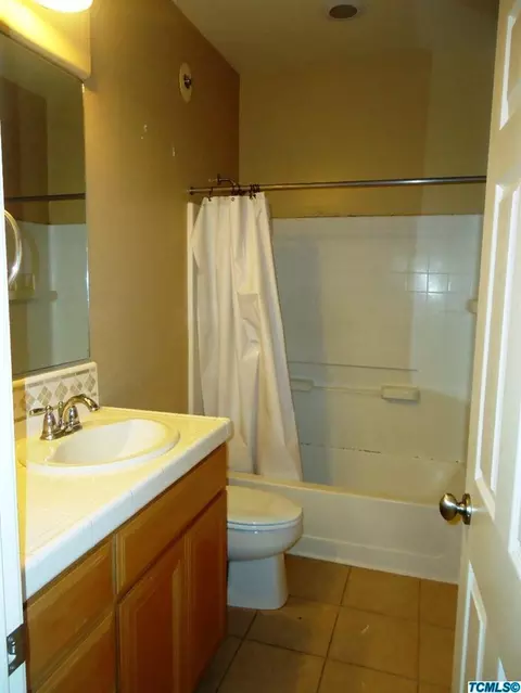 3731 E Seeger Ct, Visalia, CA 93292 photo 19