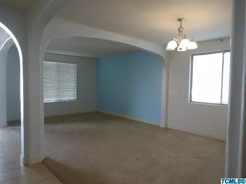 3731 E Seeger Ct, Visalia, CA 93292 photo 5