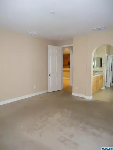 3731 E Seeger Ct, Visalia, CA 93292 photo 11