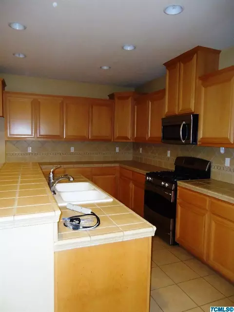 3731 E Seeger Ct, Visalia, CA 93292 photo 7