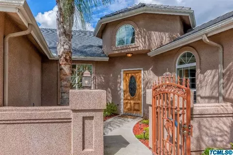 818 Park Place Dr, Exeter, CA 93221 photo 2