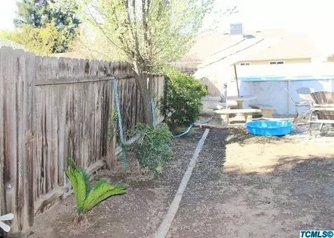 1741 E Westcott Ct, Visalia, CA 93292 photo 22
