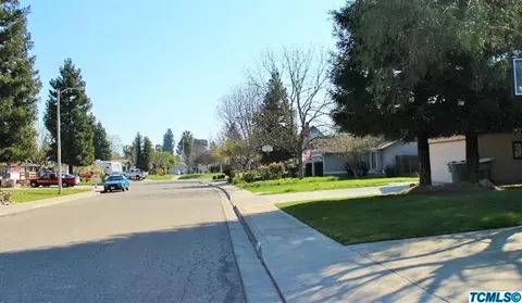 1741 E Westcott Ct, Visalia, CA 93292 photo 32