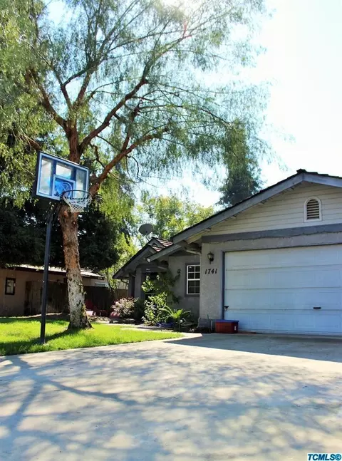 1741 E Westcott Ct, Visalia, CA 93292 photo 4