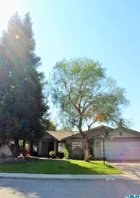 1741 E Westcott Ct, Visalia, CA 93292 photo 5