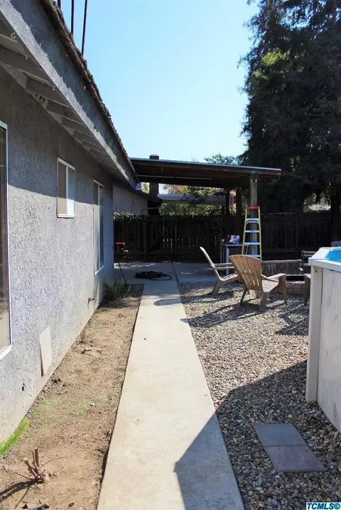 1741 E Westcott Ct, Visalia, CA 93292 photo 24