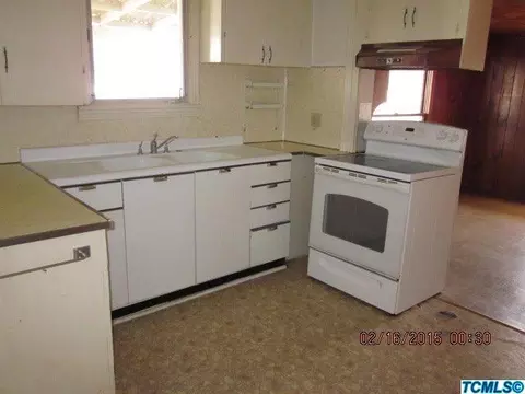 151 S C St, Exeter, CA 93221 photo 3