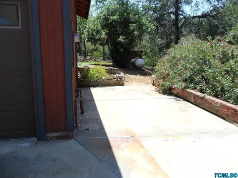 41015 Oak Ridge Dr, Three Rivers, CA 93271 photo 13