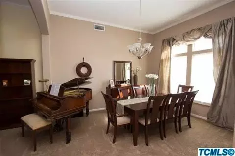 341 S Maple Dr, Reedley, CA 93654 photo 5