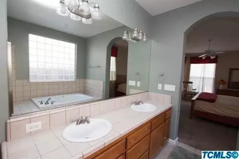 341 S Maple Dr, Reedley, CA 93654 photo 18