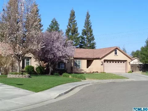 2820 E Seeger Ct, Visalia, CA 93292 photo 3