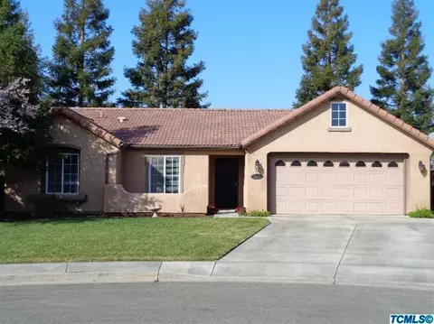 2820 E Seeger Ct, Visalia, CA 93292 photo 2
