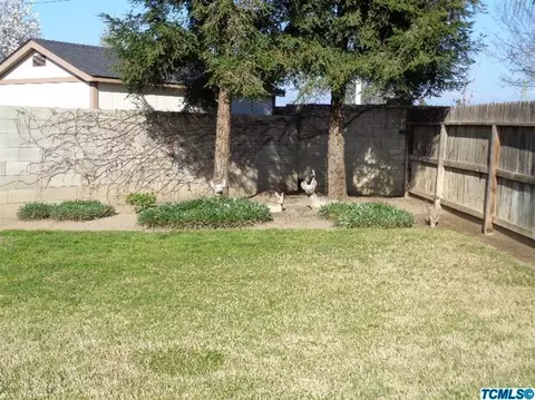 2820 E Seeger Ct, Visalia, CA 93292 photo 23