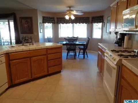 2820 E Seeger Ct, Visalia, CA 93292 photo 33