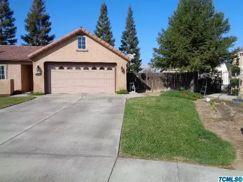 2820 E Seeger Ct, Visalia, CA 93292 photo 4