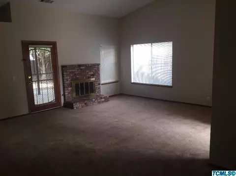1824 E Laurel Ave, Visalia, CA 93292 photo 6