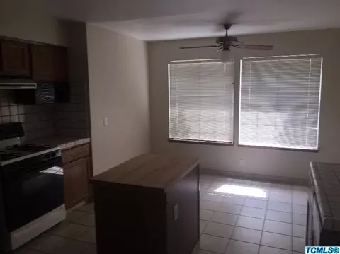 1824 E Laurel Ave, Visalia, CA 93292 photo 5