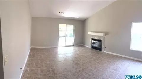 1839 E Roosevelt Ct, Visalia, CA 93292 photo 4