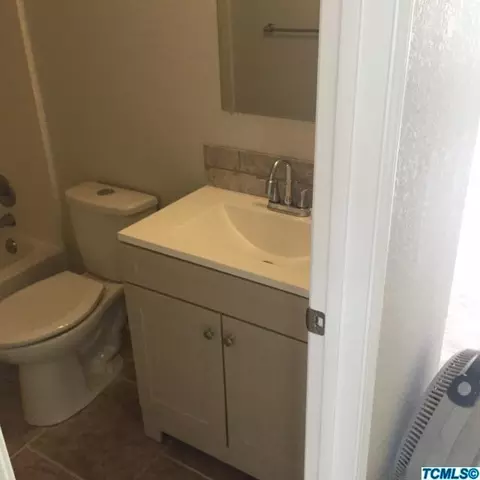 1839 E Roosevelt Ct, Visalia, CA 93292 photo 9
