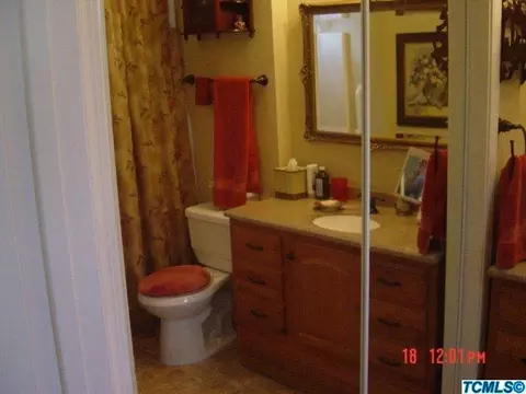 200 E Colonial Cir, Tulare, CA 93274 photo 41