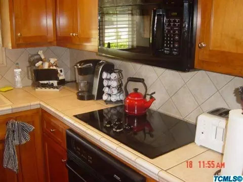 200 E Colonial Cir, Tulare, CA 93274 photo 25