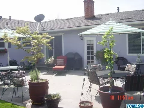 200 E Colonial Cir, Tulare, CA 93274 photo 16
