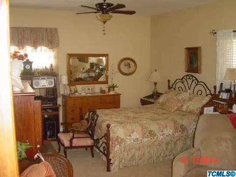 200 E Colonial Cir, Tulare, CA 93274 photo 37
