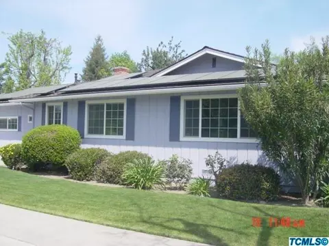 200 E Colonial Cir, Tulare, CA 93274 photo 3