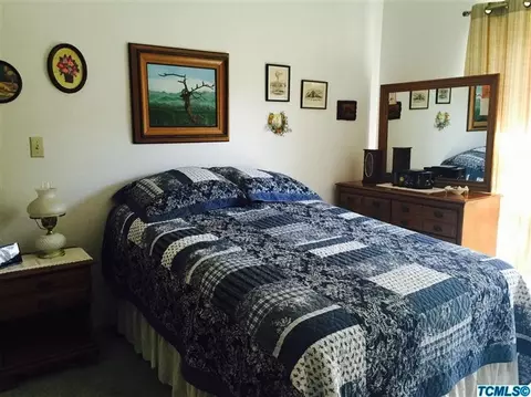 1841 E Beech Ave, Visalia, CA 93292 photo 3