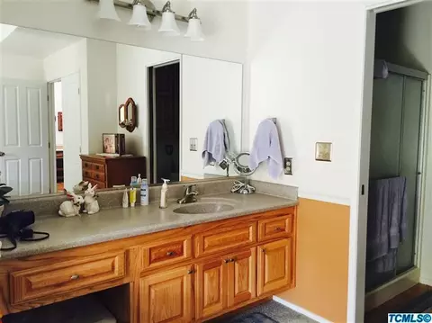 1841 E Beech Ave, Visalia, CA 93292 photo 4