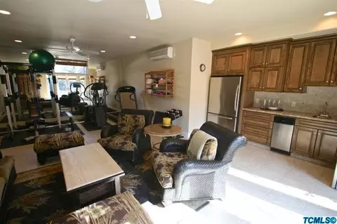 1836 Augusta Ct, Visalia, CA 93277 photo 45