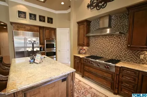 1836 Augusta Ct, Visalia, CA 93277 photo 14