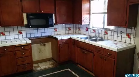 1023 Ellsworth Ave, Pixley, CA 93256 photo 11